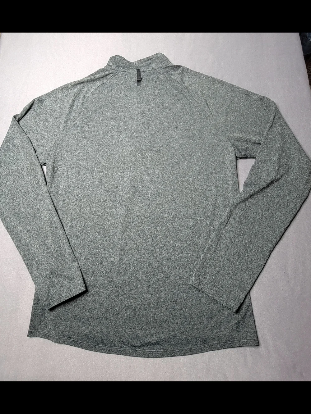 The North Face Men's Grey 1/4-Zip Long Sleeve Pullover Size M